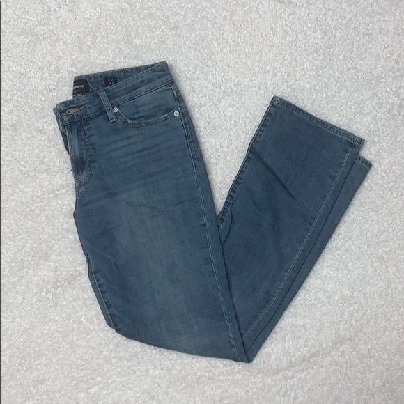 Lucky Brand Denim - Lucky Brand Sweet Straight Cut Jeans Lucky Brand Denim - Lucky Brand Sweet Straight Cut Jeans